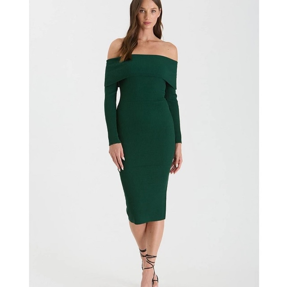 blu pepper Size M Ribbed Over the Shoulder Sweater Dress in Green